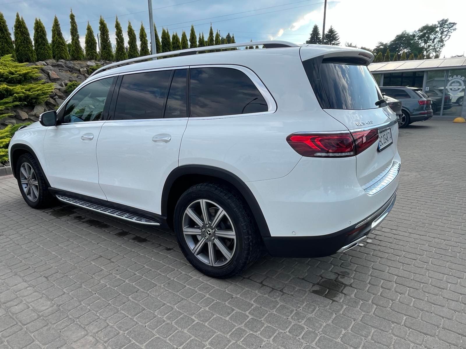 mercedes_gls